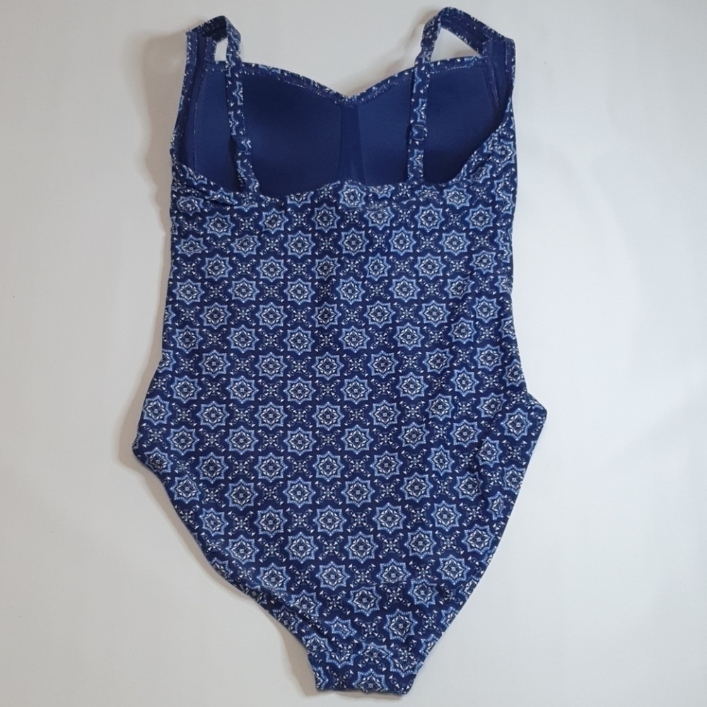 NIPTUCK SWIM Multi-Fit Cup One Piece Swimsuit - Picture 6 of 6
